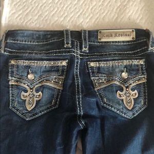 ROCK REVIVAL JEANS